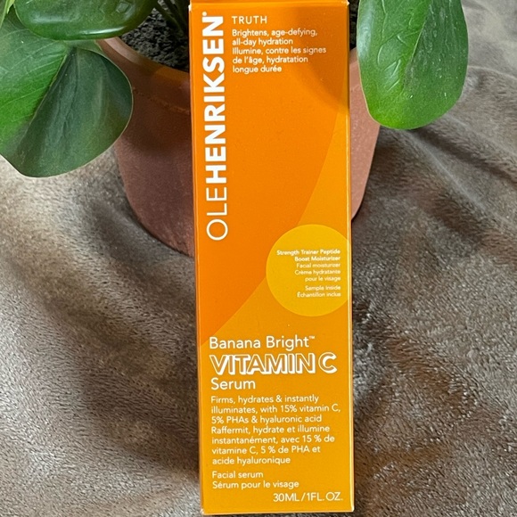 Olehenriksen Banana Bright Vitamin C Serum - Picture 5 of 9